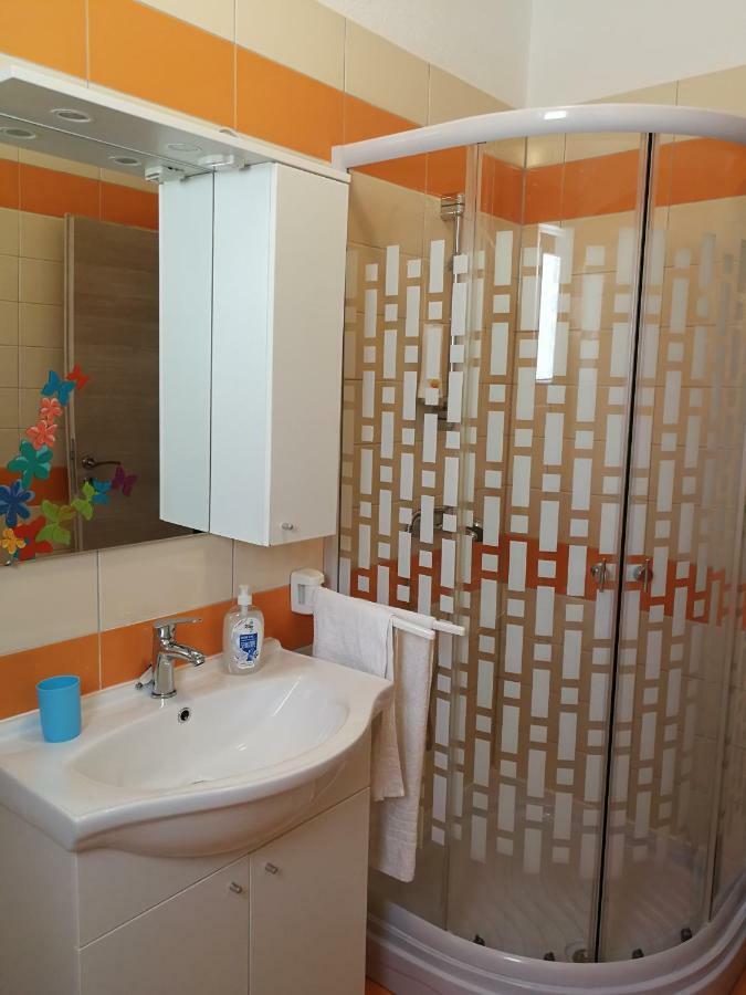 Apartments N&M Sukošan Zewnętrze zdjęcie
